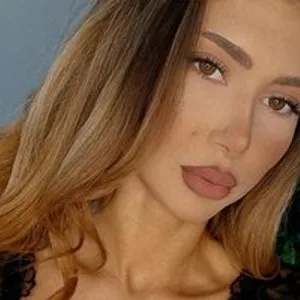 Michanelle from bongacams