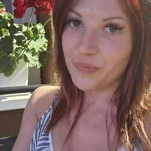 MidnightMovesX from bongacams