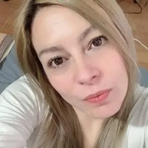 Milan--10 from bongacams