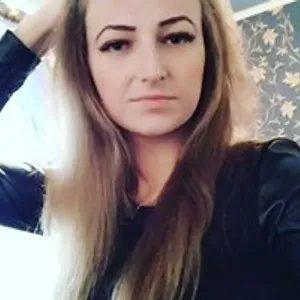 MildyNeya from bongacams