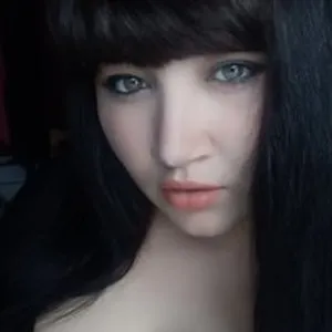 Milky-Julia from bongacams