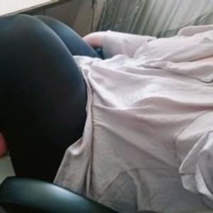 MilkyThighs's profile picture