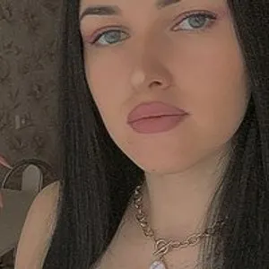 MilkyVibe1 from bongacams