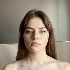 MinnieJane from bongacams