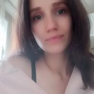 Mira-Love from bongacams