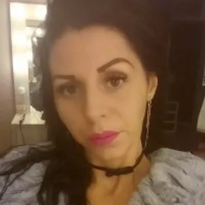 Miss-Laurie1 from bongacams