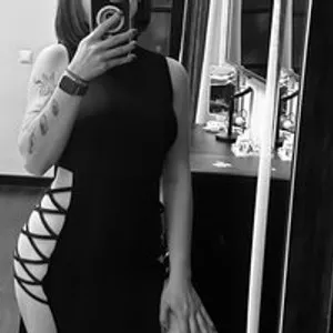 MissKitana from bongacams