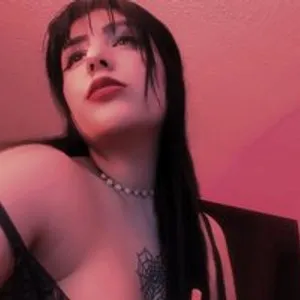 Missprecious from bongacams