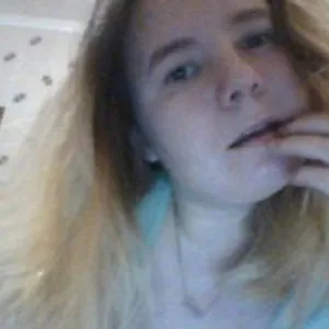 Myminda from bongacams