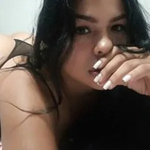 NINA-SUAREZ from bongacams