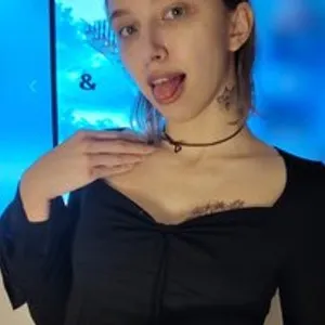 NadezhdaPalagushina from bongacams