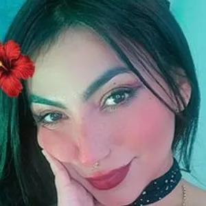 Naomi-Thomson from bongacams