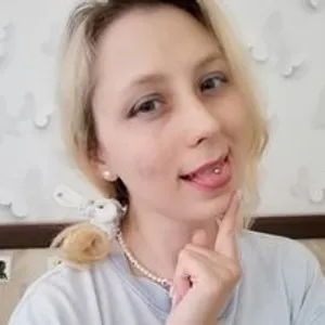 NaozuQAce from bongacams