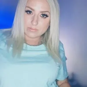 NataliaMae from bongacams