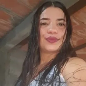 NathalySaenz from bongacams