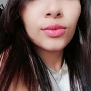 Naty-Walker from bongacams