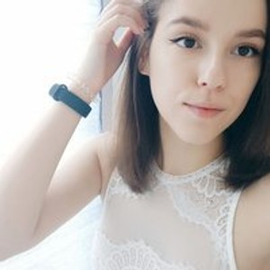 Camgirl is actually offline