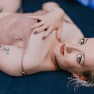 Cam girl Nicole-Aniston