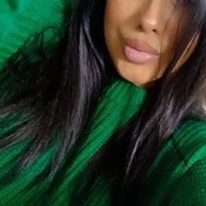 NicoleBlackK from bongacams