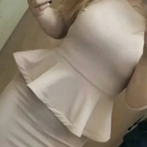 NicoleMonro from bongacams