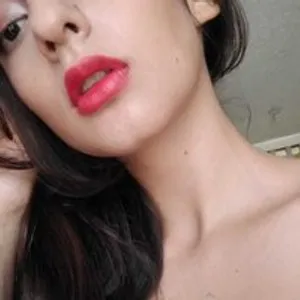 NicolleFioret from bongacams