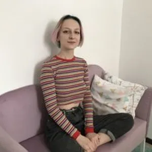 NikaLovat from bongacams