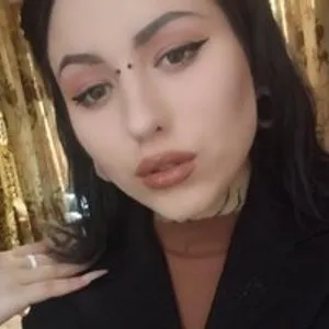 Niki-Lin from bongacams