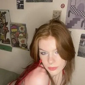 NoraaWoods from bongacams