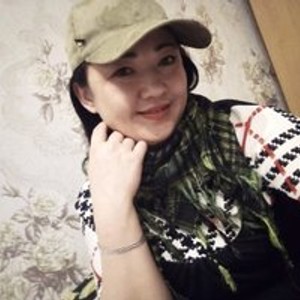 OksanaWear's profile picture