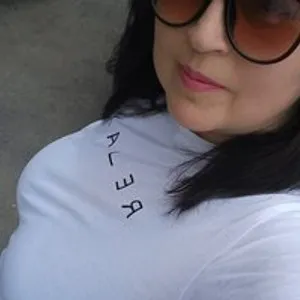 Oksi123a from bongacams