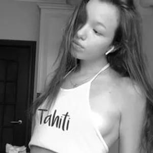 Olivia-Grand from bongacams