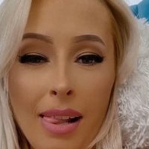 Camgirl is actually offline