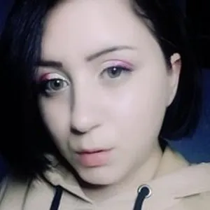 Olya331 from bongacams