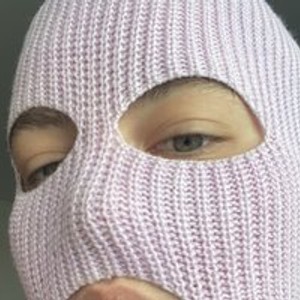 PinkBalaklava's profile picture