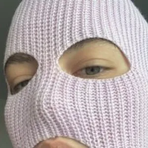 PinkBalaklava from bongacams