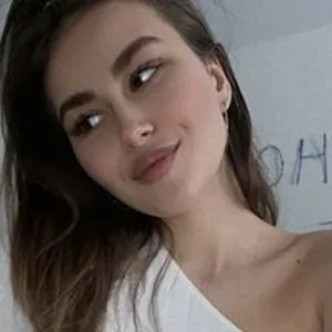 Polina22210 from bongacams