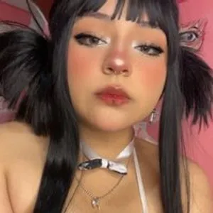 RavenMoon from bongacams