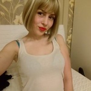 RedLadyCam's profile picture