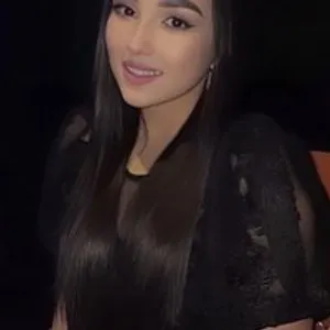 RennieAugustina from bongacams