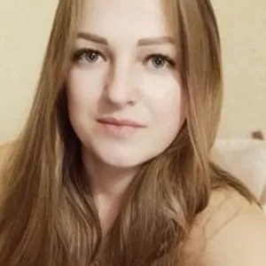 Roksi18 from bongacams