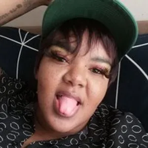 Roro2k from bongacams