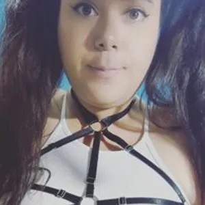 Rose-White from bongacams