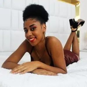 RosieHazel from bongacams