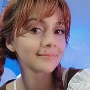 Rosmar18 from bongacams