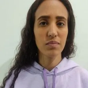 Sara-reyes from bongacams