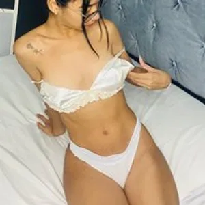 ScarlettFoxx from bongacams