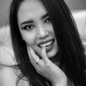 Sensaina-hana from bongacams