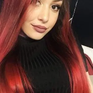 SexxySavvy from bongacams