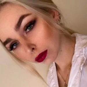 SexyBlondie from bongacams