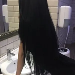 SexyLucy18 from bongacams